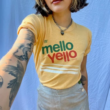 Vintage Mello Yellow Tshirt / Gender Neutral Tshirt / Unisex / Pale Yellow Try Mello Yellow Tee T-shirt / 50 50 Single Stitch Tee 