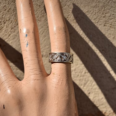14K White Gold Melee Diamond Band Ring, Vintage Wedding Band, 7mm Open Work Band, Diamond Chip Accents, Size 6 US 