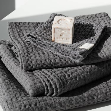 Linen + Cotton Honeycomb Waffle Towels | Dark Grey