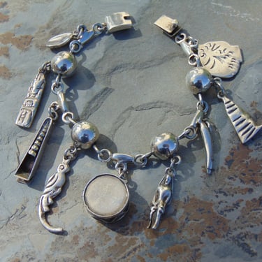 Far Fan ~ Vintage Mexican Sterling Silver Charm Bracelet - c. 1940's 