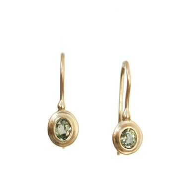 Monica Riley | Oval Green Sapphire Wire Earrings