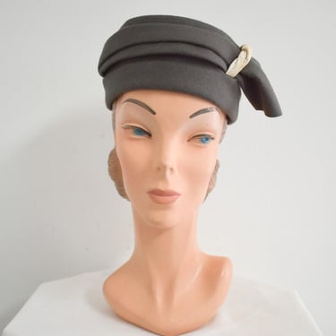 1950s Sally Victor Dark Gray Pleated Hat 