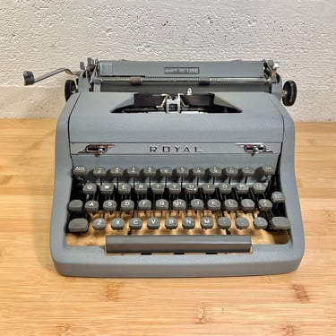 1951 Royal Portable Typewriter Quiet Deluxe, Case, Owner's Manual, Extra Ribbon Option 