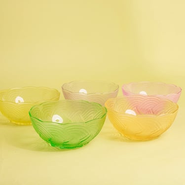 Set of 5 50s Colorful Pastel Ice Cream Bowls Vintage Clear Glass Etched Bowls 