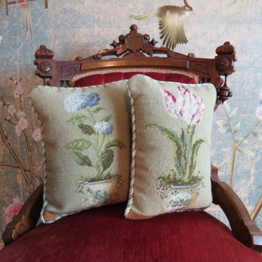 Vintage floral needlepoint pillows, set of 2, cushions, wool, cotton 
