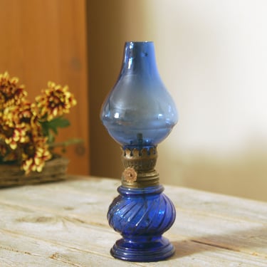 Vintage blue glass hurricane oil lamp  /  vintage kerosene lamp / mini pressed glass lamp / shabby chic / antique cottage decor brass lamp 
