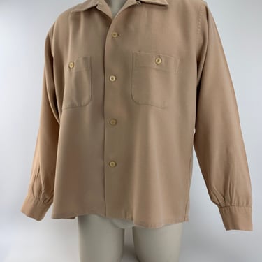 1940's Shirt - Beige Rayon Blend - BOND FIFTH AVENUE Label  - Buttondown Patch pockets - Loop Collar - Men's Size Large 