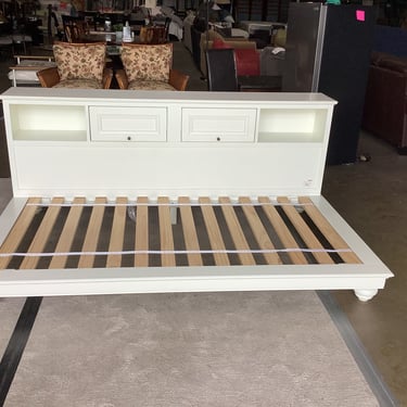 White Twin Daybed (B092)