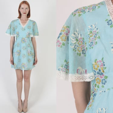 Flutter Sleeve Swiss Dot Mini Dress Floral Bouquet Print Sundress Vintage 70s Teal Pastel Summer Short Lace Dress 