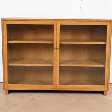 Edward Wormley for Dunbar Mid-Century Modern Mahogany Glass Front Bookcase, 1950s