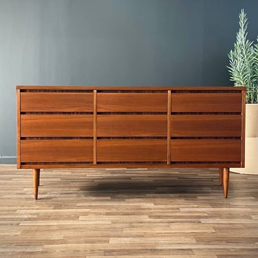 Mid-Century Modern 9-Drawer Walnut Dresser, c.1960’s 