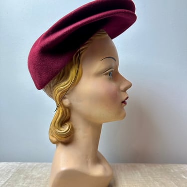 1940’s Halo Hat ~ beautiful maroon felted Wool early 40’s fashion Pin up Rockabilly Statement hats excellent~ Miss hats Calif / 22” 
