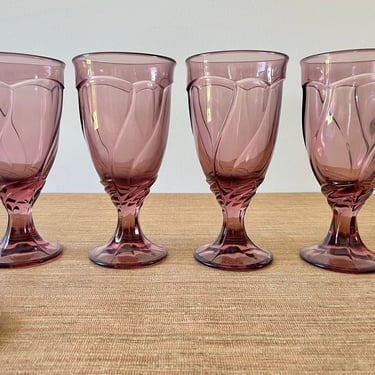 Vintage Goblets - Noritake Sweet Swirl Cranberry Amethyst Iced Tea Goblets - Plum Purple Goblets - Set of Four Curvy Goblets 