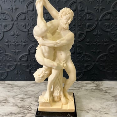 Hercules and Diomedes Statue