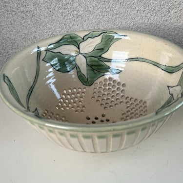 Vintage Studio Art Pottery Large Colander Stainer green Floral Theme 