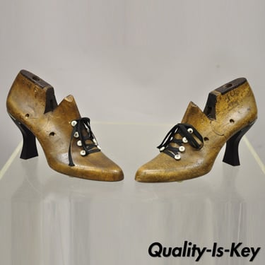 Antique Mobbs & Lewis Ltd Wooden English Shoe Lasts Womens Heel - a Pair