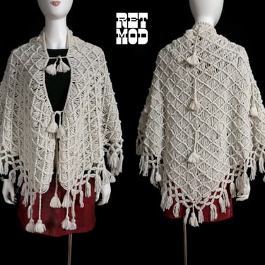 WONDERFUL Vintage 70s Off-White Crochet Hippie Poncho with Tassels 