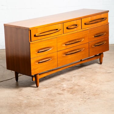 Mid Century Modern Dresser Credenza 9 Drawer Vintage Walnut Lane Danish Drexel
