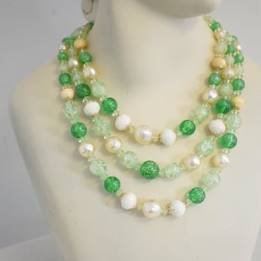 1930s/40s Germany Plastic Green Bead Necklace 