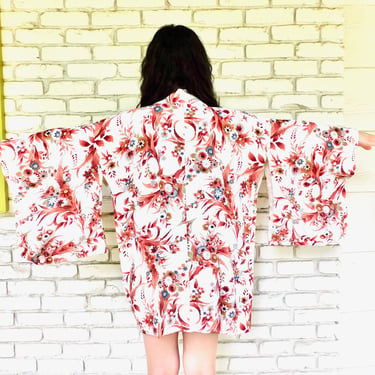 Floral Leaf Kimono // vintage dress swimsuit cover red white floral hippie blouse bathing suit shirt robe mini 70s 1970s 1970's 70's // O/S 