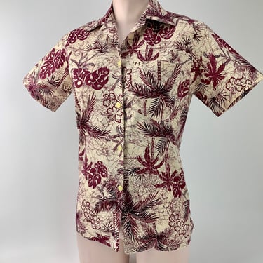 1960's Hawaiian Shirt - All Cotton - Tropical Print - Patch Pocket - Cool Vintage Buttons - Women's Size Medium 