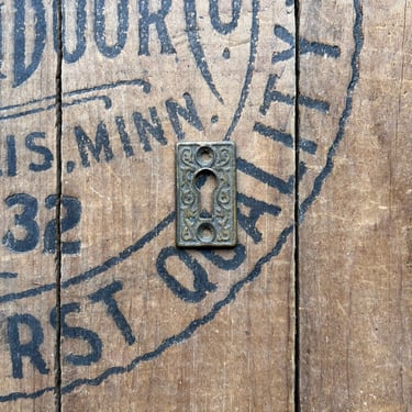 Antique Brass Eastlake Escutcheon Keyhole Plate 