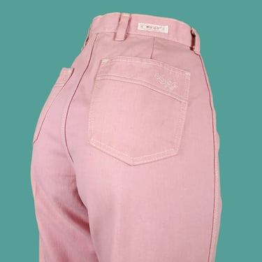 Vintage 70s/80s pink Wranglers. Twill denim with high rise, curvy fit, straight legs. Embroidered pockets. (30 x 32 1/2) 