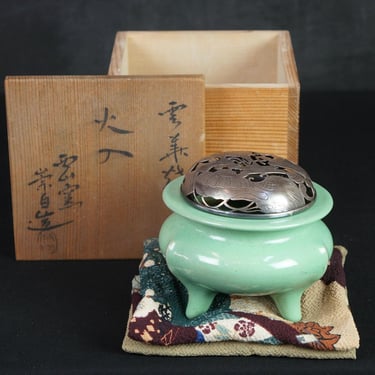 Antique Japan ceramic Koro censer 1800s Imari silver lid 