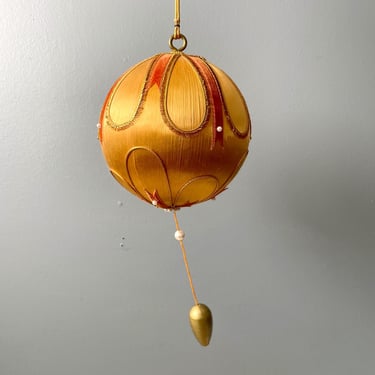 Musical satin ball hanging Christmas decoration - 1960s vintage 