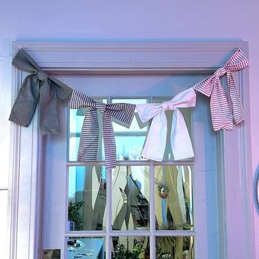 Canvas Bow Garland