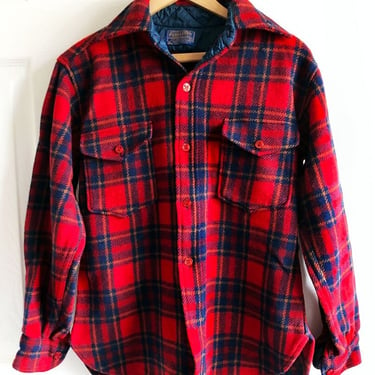 Vintage 1960s PENDLETON Red Plaid, Mens Wool FIELD Shirt Jacket, size Medium, Button down,  1970s Long Sleeves Hunting Ranch wear 