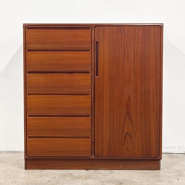 Torring Mobelfabrik from vintage, modern and artisan furniture