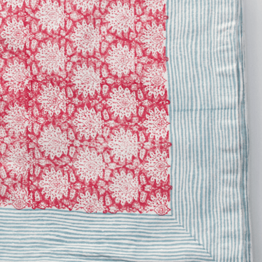 Rozablue | Floral Tablecover in Breezy Cherry
