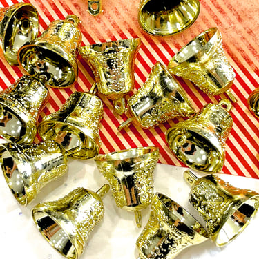 VINTAGE: 23pcs - 1.25" Gold Metallic Plastic Bells - Small Ornaments - Holiday Crafts, Corsage, Picks, Stems, - Tub-400-00034084 