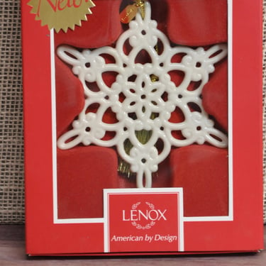 Lenox Annual Snowfantasies Snowflake Ornament Collectible Christmas Gift Holiday Decor RARE Hard to Find Christmas Gift 2014 24K Gold Plate 