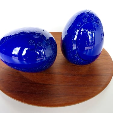 Vintage 1966 Environmental Ceramics Salt And Pepper Egg Shaker Set By Taylor and Ng in Cobalt Blue 