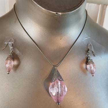 Vintage Pink and Silver Necklace/Earrings Set / Faceted Glass / Filigree 