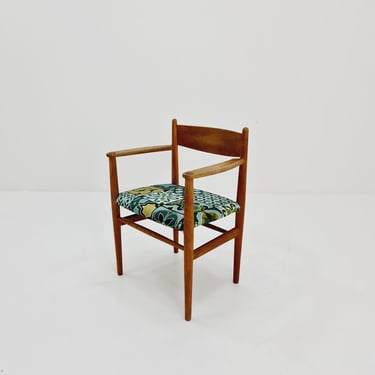 Mid century chair ch 37 By Hans Wegner 1960 