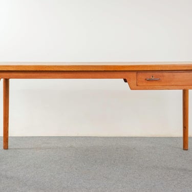 Oak Danish Desk - (D1273) 