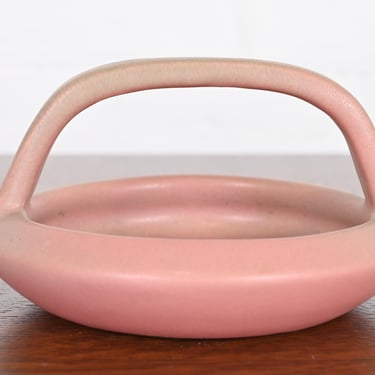 Rookwood Pottery Arts & Crafts Glazed Ceramic Pink Handled Bowl or Ashtray, 1919