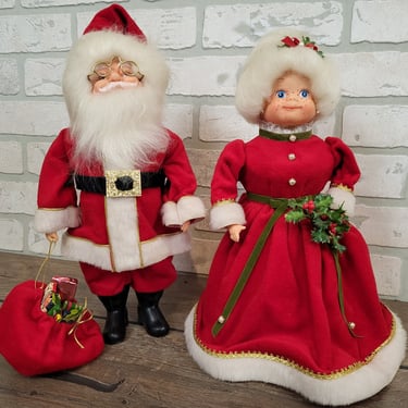 Sweet 1960's Santa and Mrs. Clause Bottle Figurines 