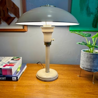 Mid Century Atomic UFO Table/Desk Lamp