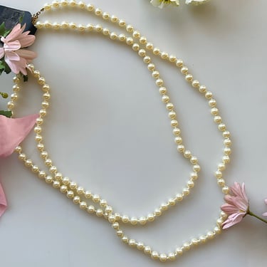 Pearl-Like Layered Necklace 