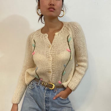 50s Italian mohair handknit floral sweater / vintage creamy white handknit embroidered mohair rose bud cropped raglan cardigan sweater | M L 