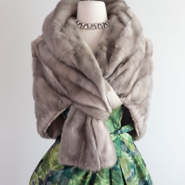 Stunning 1950's Silver Mink Wrap With Pockets / OSFM