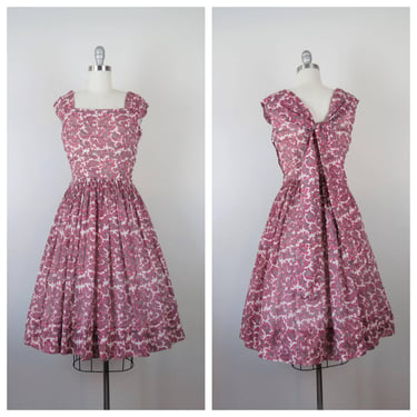 Vintage 1950s formal dress, fit and flare, party, paisley, cotton, full skirt 