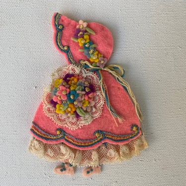 Vintage Pink Felt Needleholder Girl With Floral Dress, Hand Made, Sewing Needle Keeper, Fiber Arts Felt 