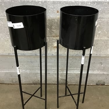 2 Tin Plant Stands w/ Planters (Seattle)