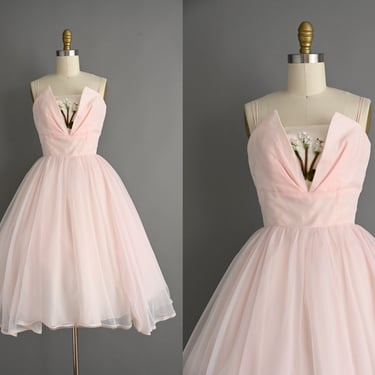 vintage 1950s Dress | Baby Pink Sweeping Full Skirt Party Prom Dress | Small 