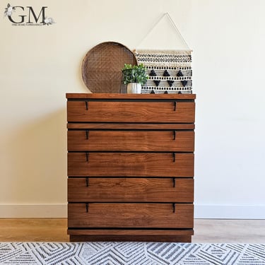 Restored Johnson Carper Mid-century Modern Highboy ***please read ENTIRE listing prior to purchasing SHIPPING is NOT free 